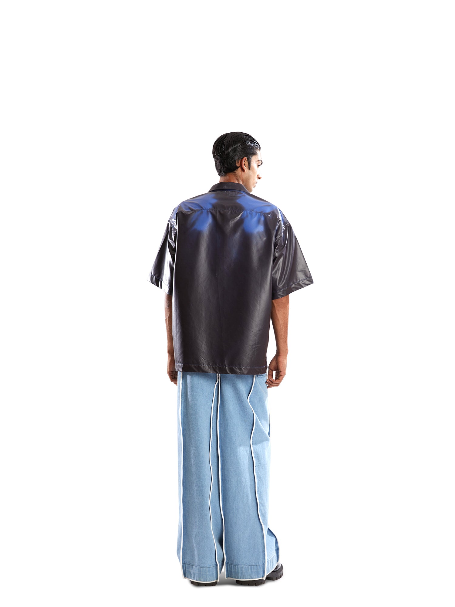 Blue heat sensitive shirt