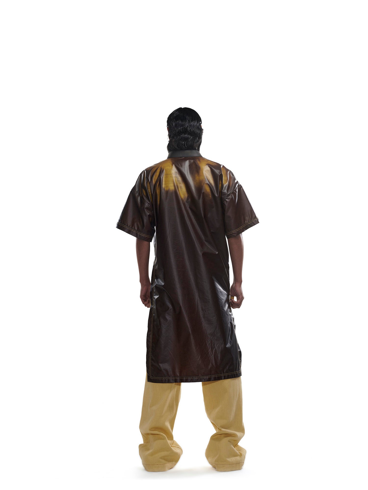 Heat sensitive shirt with rubber placket