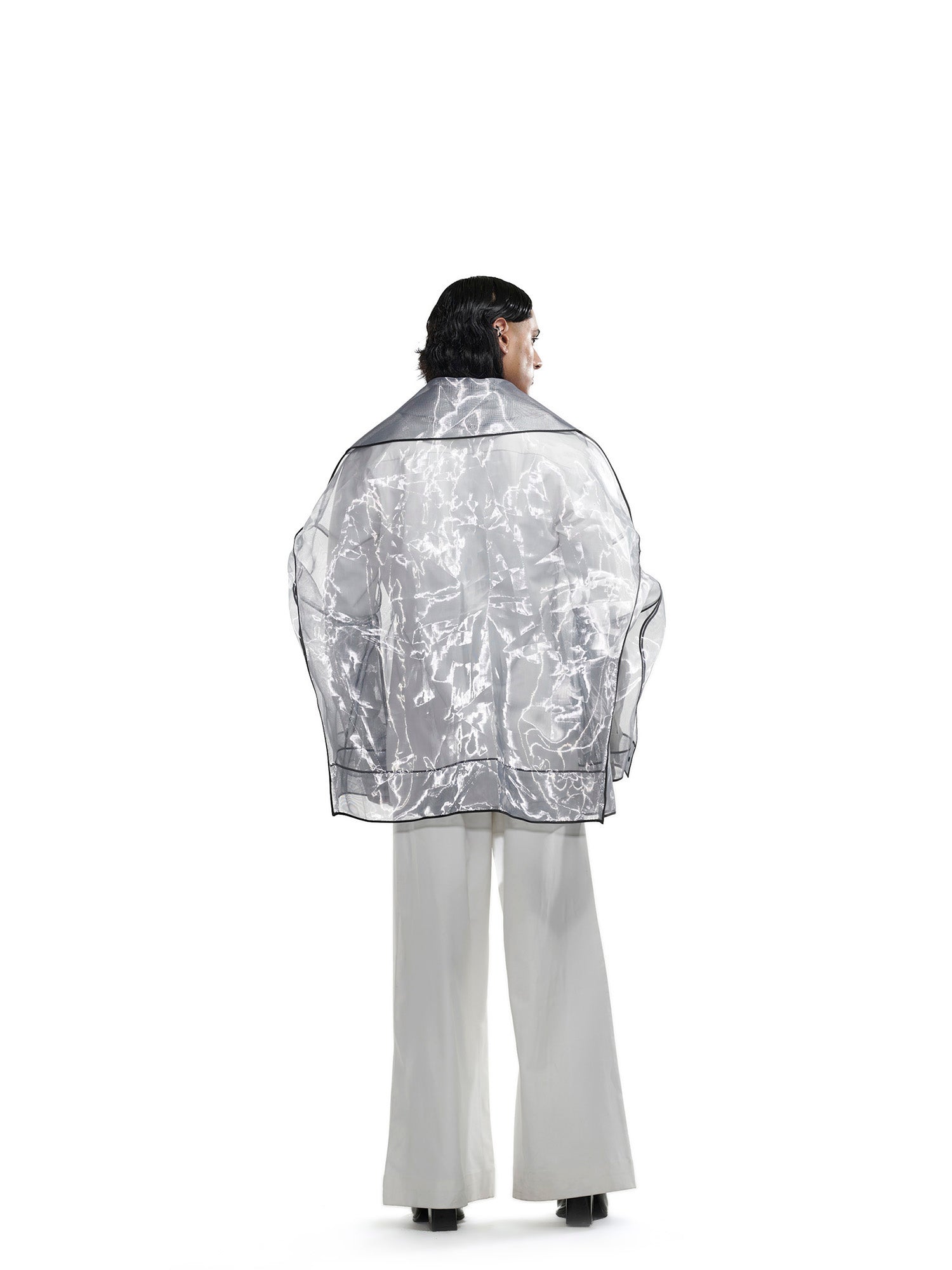 Anti-fit tulle jacket