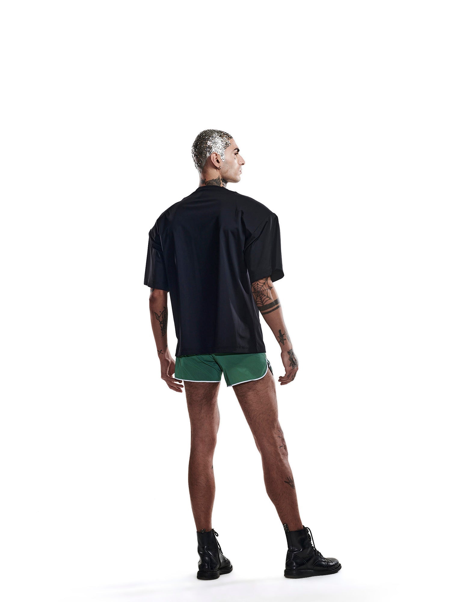 Black econly power shoulder t-shirt