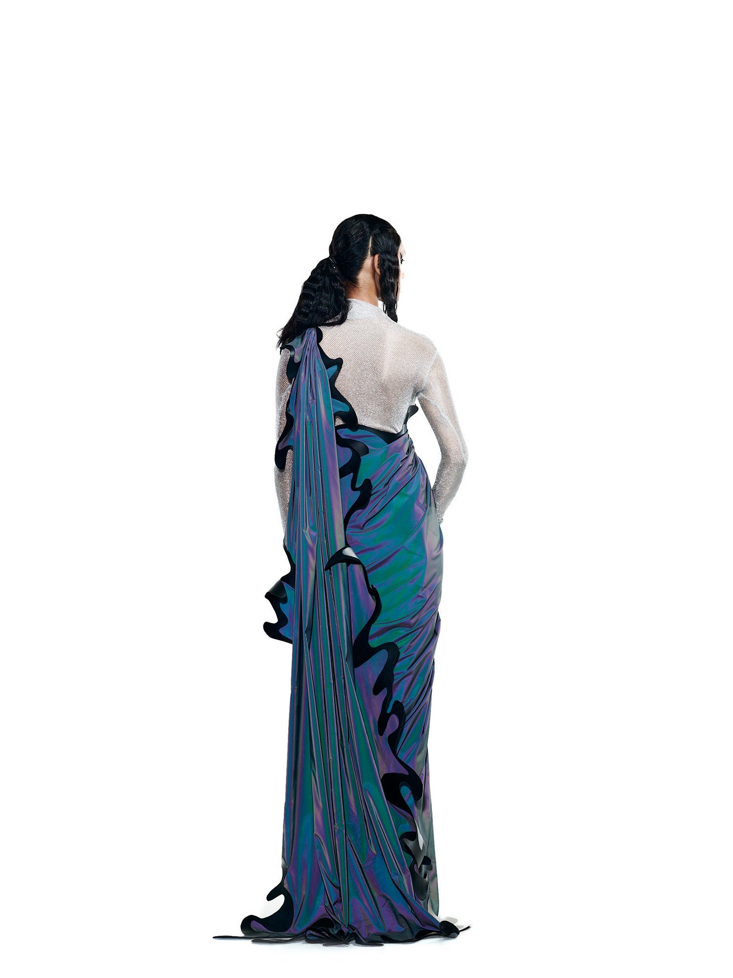 Reflective sari with liquid design