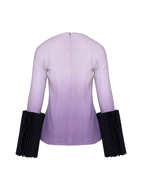 Lilac woollen top with ruff sleeves
